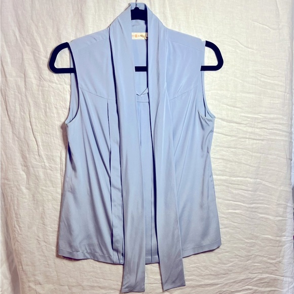 Silk Tory Burch no sleeve with bow robin blue blouse! Perfect condition! - Picture 3 of 6